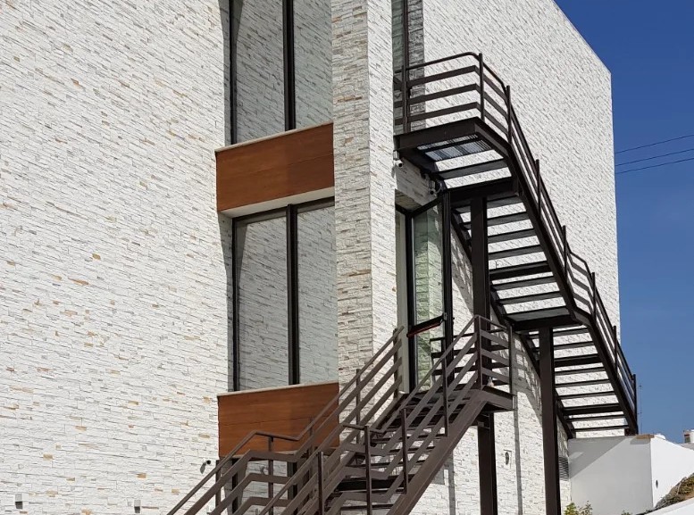 Metal Staircase installed outside a building by Technometalliki LTD in Aradippou Cyprus